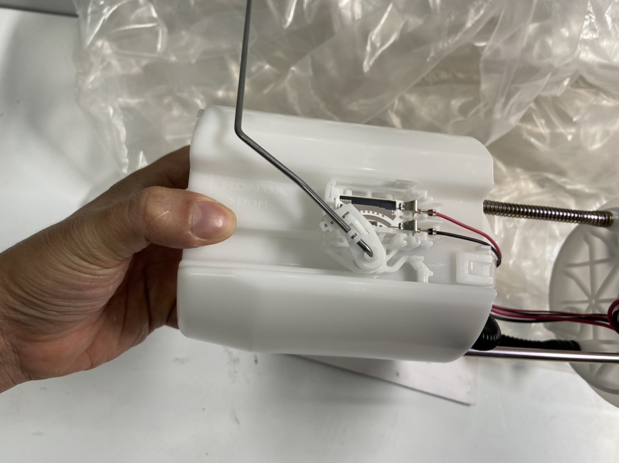 Cụm bơm xăng xe Honda CRV 2018-2020